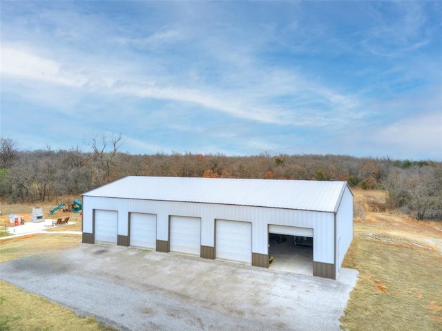 view of detached garage