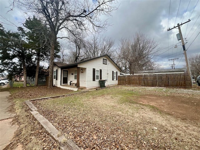 exterior space featuring fence