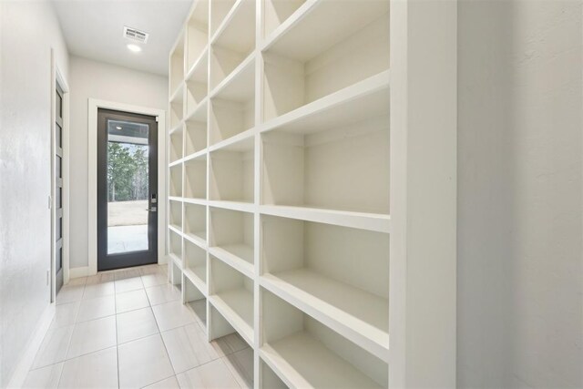 2725 Piazza Ct, Arcadia, OK 73007 - entryway featuring tile patterned flooring and baseboards