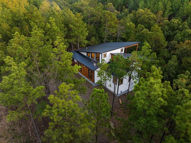 bird's eye view with a forest view