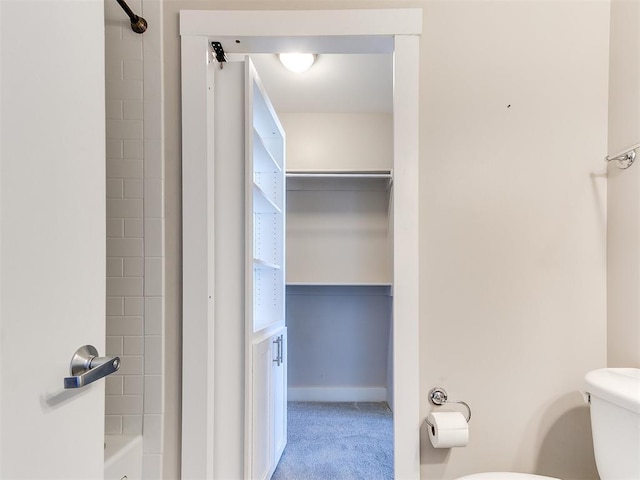 444 N Central Ave Unit 110, Oklahoma City, OK 73104 - bathroom with toilet and washtub / shower combination