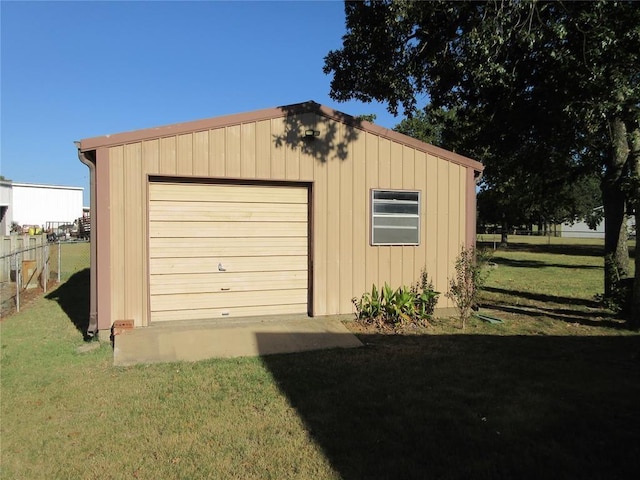 detached garage with fence