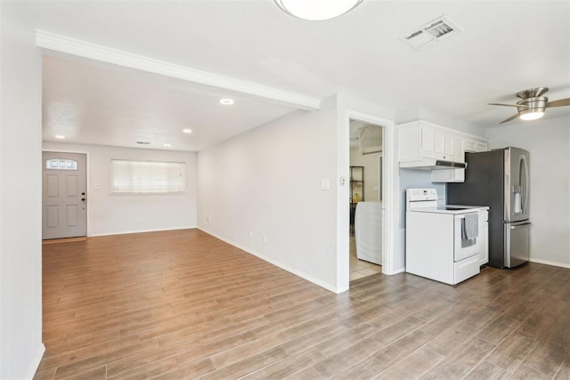 kitchen with white range with electric cooktop, visible vents, light wood-style floors, white cabinets, and stainless steel fridge with ice dispenser