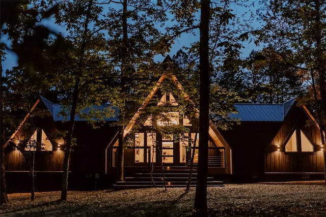 view of front of property with metal roof