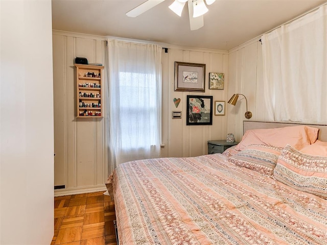 bedroom featuring a ceiling fan