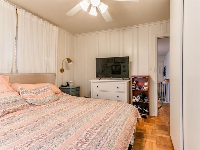 bedroom featuring a ceiling fan