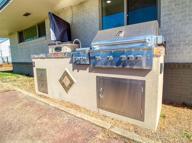 view of patio / terrace featuring grilling area