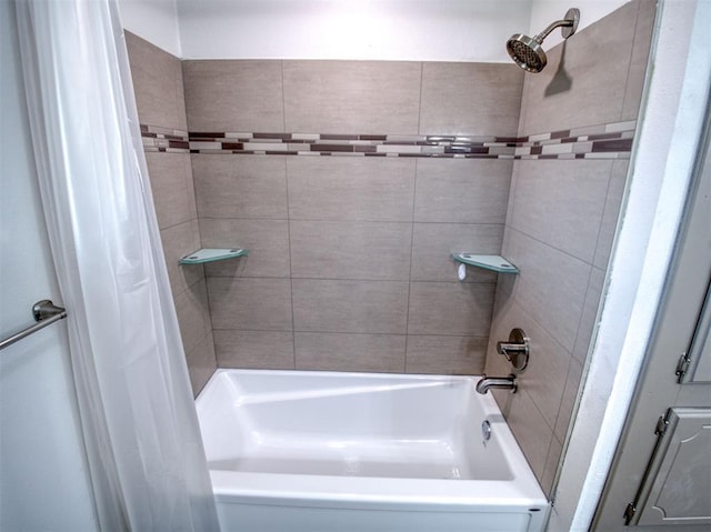 full bath with shower / bath combo