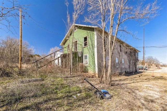 view of side of home