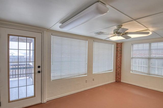 entryway featuring visible vents and a ceiling fan