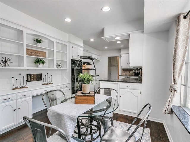 2900 Wilton Ln, Oklahoma City, OK 73120 - dining area featuring dark wood-type flooring, recessed lighting, and baseboards