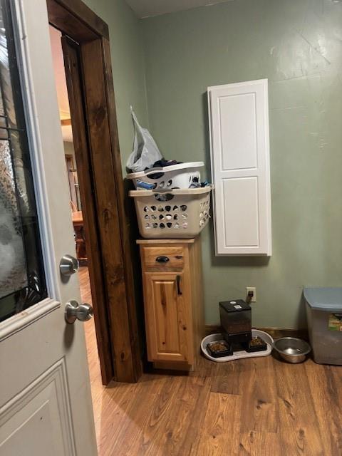 354504 E 980th Rd, Prague, OK 74864 - detailed view of wood finished floors