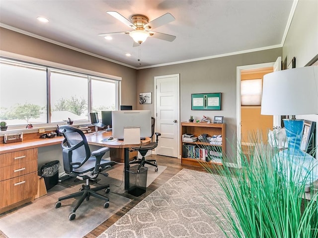 office area featuring crown molding, ceiling fan, wood finished floors, and recessed lighting