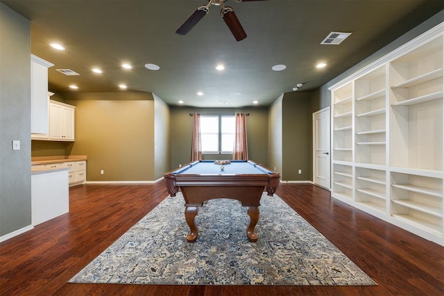 playroom with dark wood-style flooring, visible vents, and recessed lighting