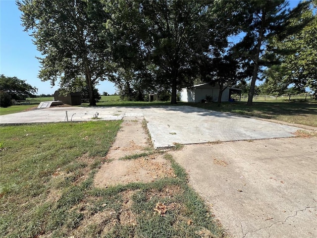 Listing photo 2 for 2305 7th St, Prague OK 74864