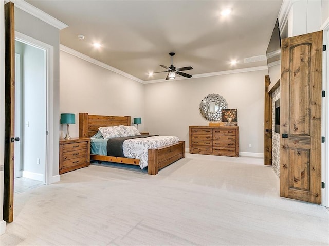 bedroom with a ceiling fan, baseboards, recessed lighting, ornamental molding, and light colored carpet