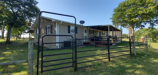 view of home's exterior