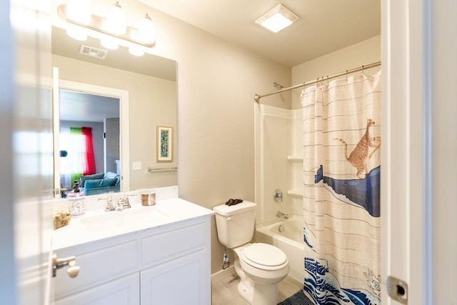 full bathroom featuring visible vents, toilet, shower / bath combo, ensuite bath, and vanity