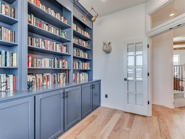 114 Alamosa Rd, Norman, OK 73069 - interior space featuring light wood-style floors and baseboards