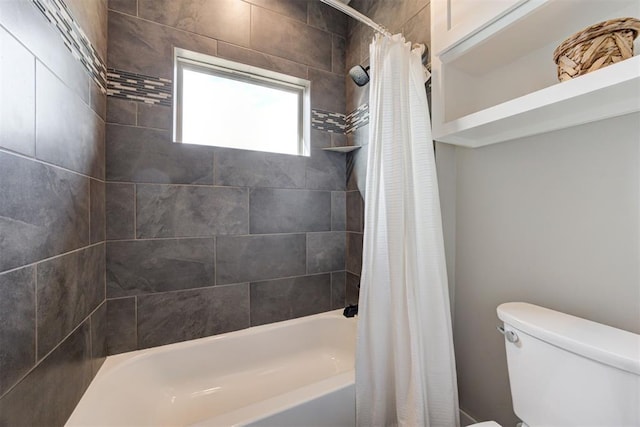 2580 Sunset Ct, Guthrie, OK 73044 - bathroom featuring shower / bath combo with shower curtain and toilet