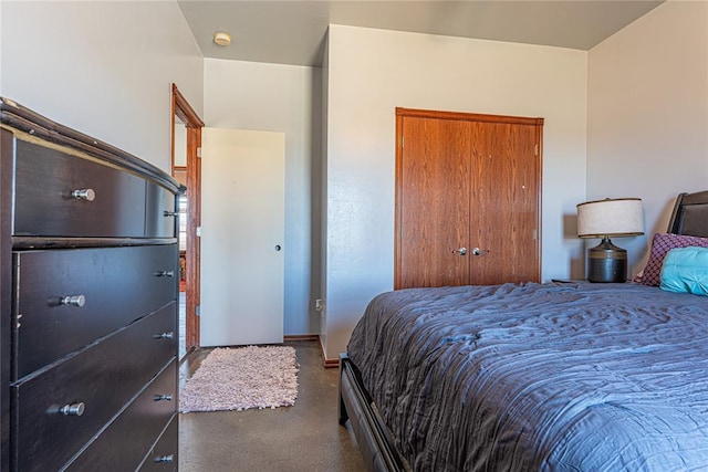 bedroom with a closet