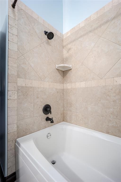 bathroom with shower / bathtub combination