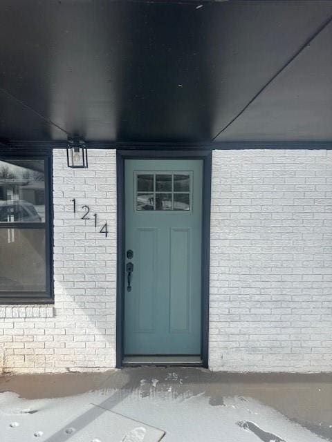 1214 E Cleveland Ave, Guthrie, OK 73044 - entrance to property with brick siding