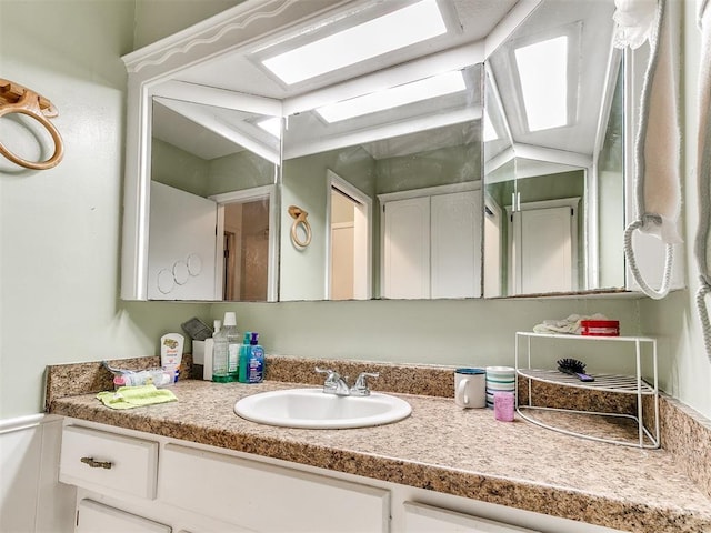 bathroom with vanity