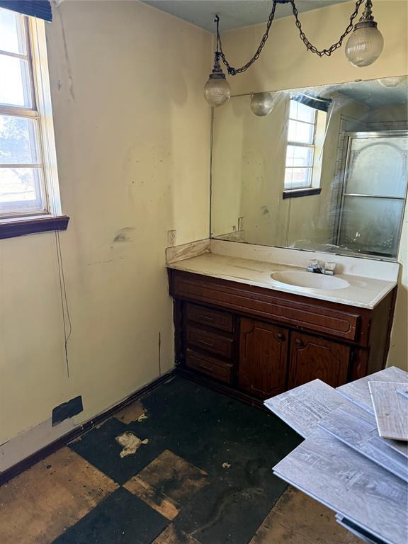 bathroom with vanity