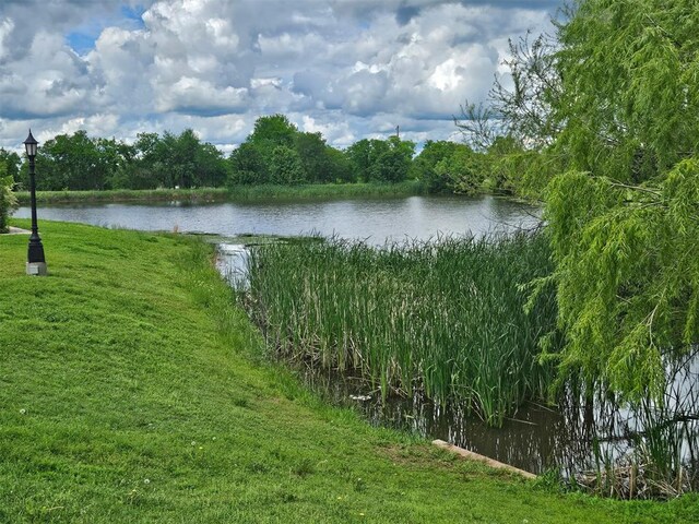 11305 NW 103rd St, Yukon, OK 73099 - water view