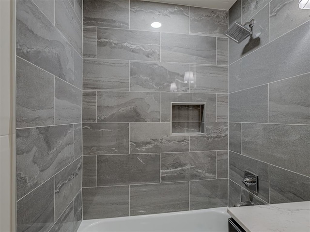 bathroom featuring shower / bathing tub combination