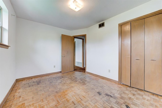 4801 Del Crest Dr, Del City, OK 73115 - unfurnished bedroom featuring baseboards and a closet