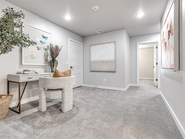 carpeted home office featuring visible vents, recessed lighting, and baseboards