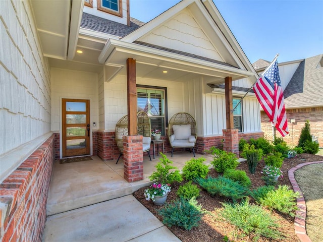 8800 Stark St, Arcadia, OK 73007 - entrance to property featuring roof with shingles and a porch