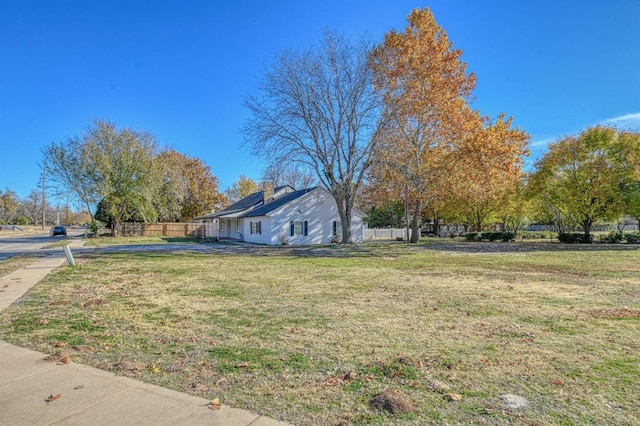 view of yard featuring fence