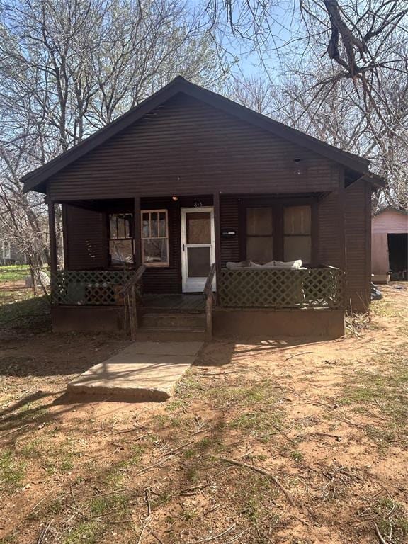 view of front of home featuring a porch