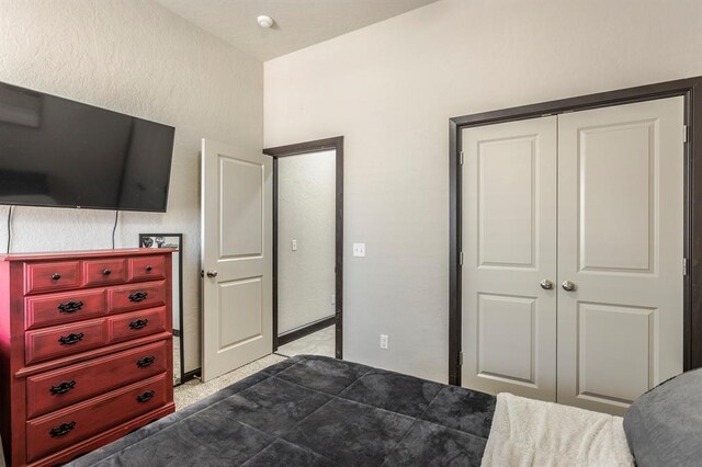 2241 W Mickey Dr, Mustang, OK 73064 - bedroom featuring a closet