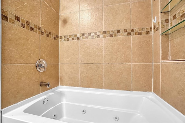 1724 N Lee St, Altus, OK 73521 - view of full bath