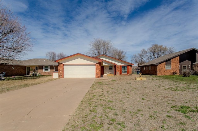 5618 Cedar Ridge Dr, Enid, OK 73703 - photo 3