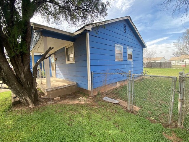 905 Loyadell St, Altus, OK 73521 - photo 3