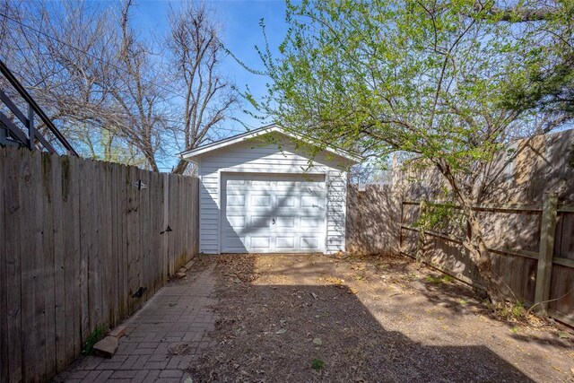 4505 N Peniel Ave, Bethany, OK 73008 - detached garage with driveway