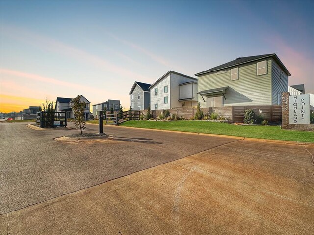 13112 Maplewood Ave, Oklahoma City, OK 73120 - view of front of house with a residential view