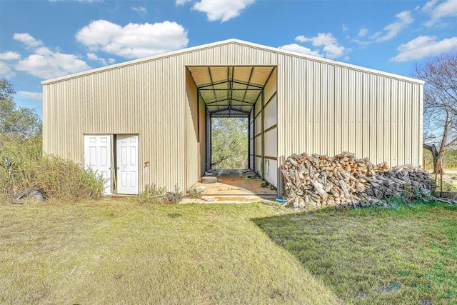 17421 E 1160th Rd, Sweetwater, OK 73666 - view of pole building featuring a yard