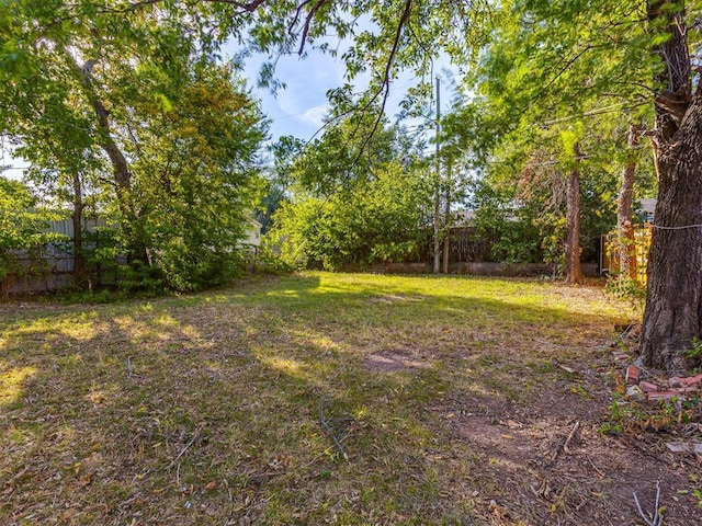 3604 NW 27th St, Oklahoma City, OK 73107 - view of yard with fence