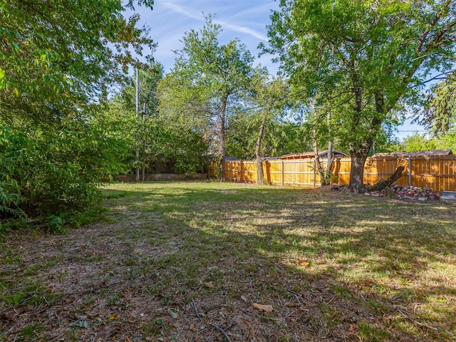 3604 NW 27th St, Oklahoma City, OK 73107 - view of yard featuring a fenced backyard