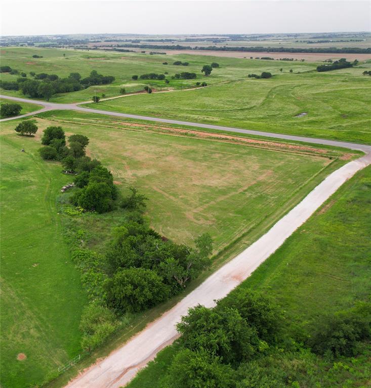 10391 N 2200th Rd, Clinton, OK 73601
