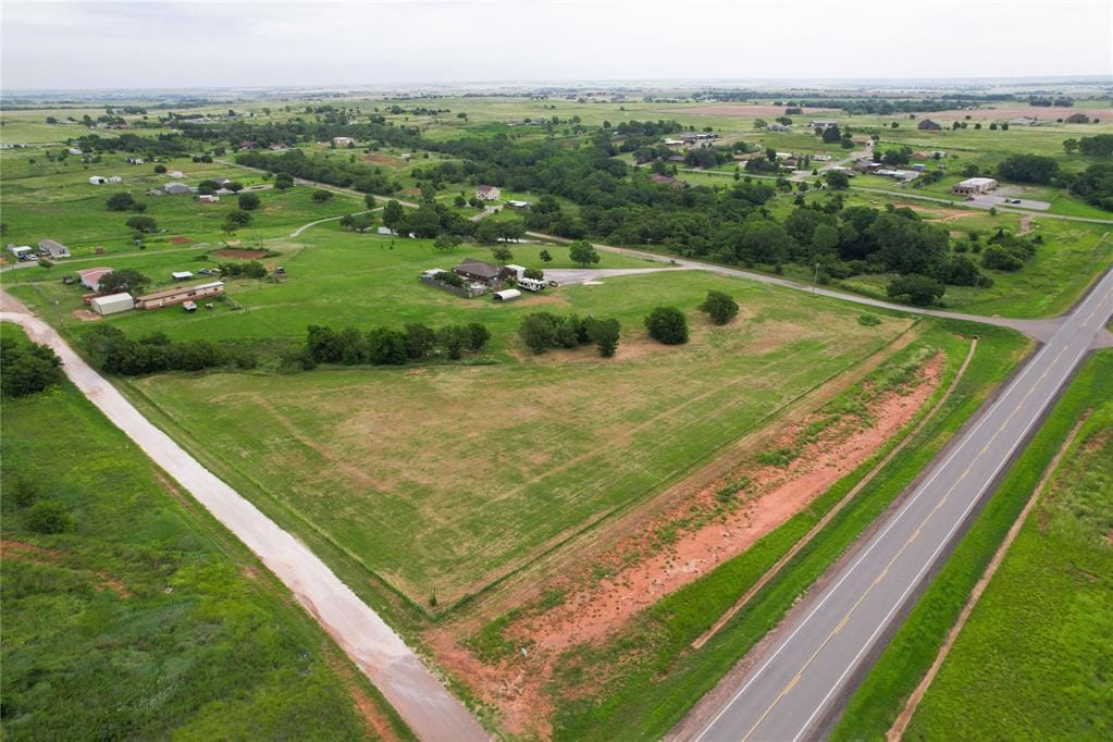 10391 N 2200th Rd, Clinton, OK 73601