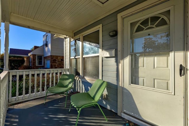 2929 NW 12th St, Oklahoma City, OK 73107 - balcony featuring covered porch