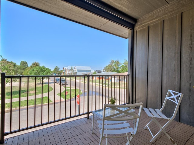 8 S Howard St, Edmond, OK 73003 - view of balcony