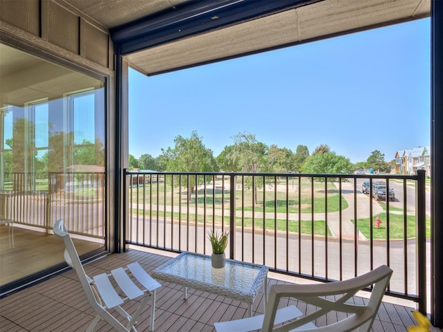 8 S Howard St, Edmond, OK 73003 - view of balcony